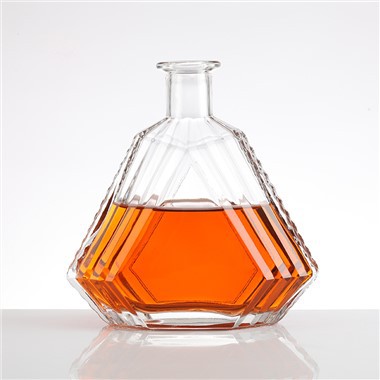 700ml কাস্টম গ্লাস অ্যালকোহল বোতল